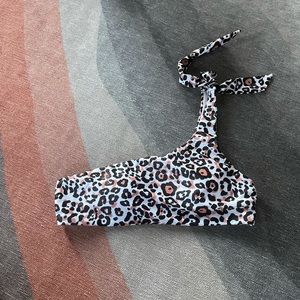 Small leopard bikini